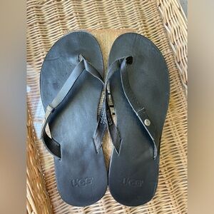 UGG black all leather flip flops